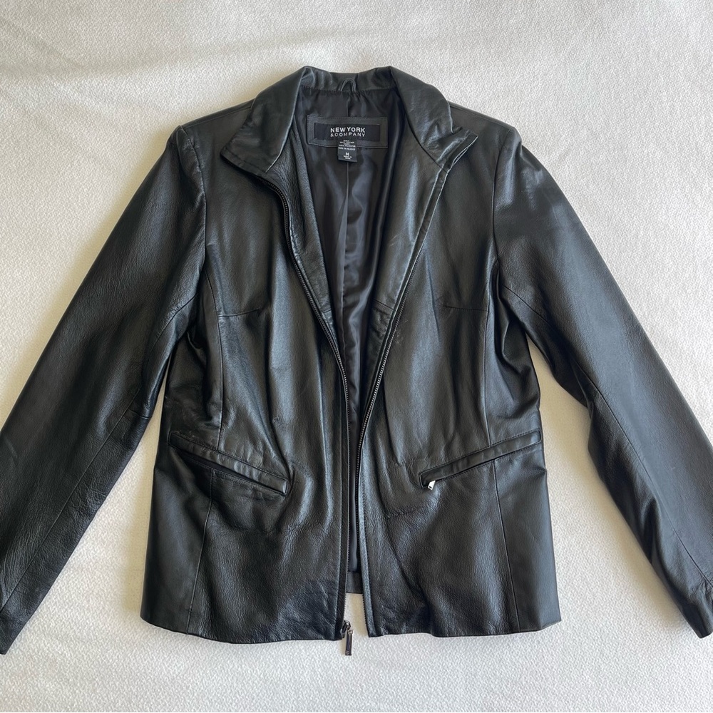 VINTAGE New York & Company Leather Jacket 😎